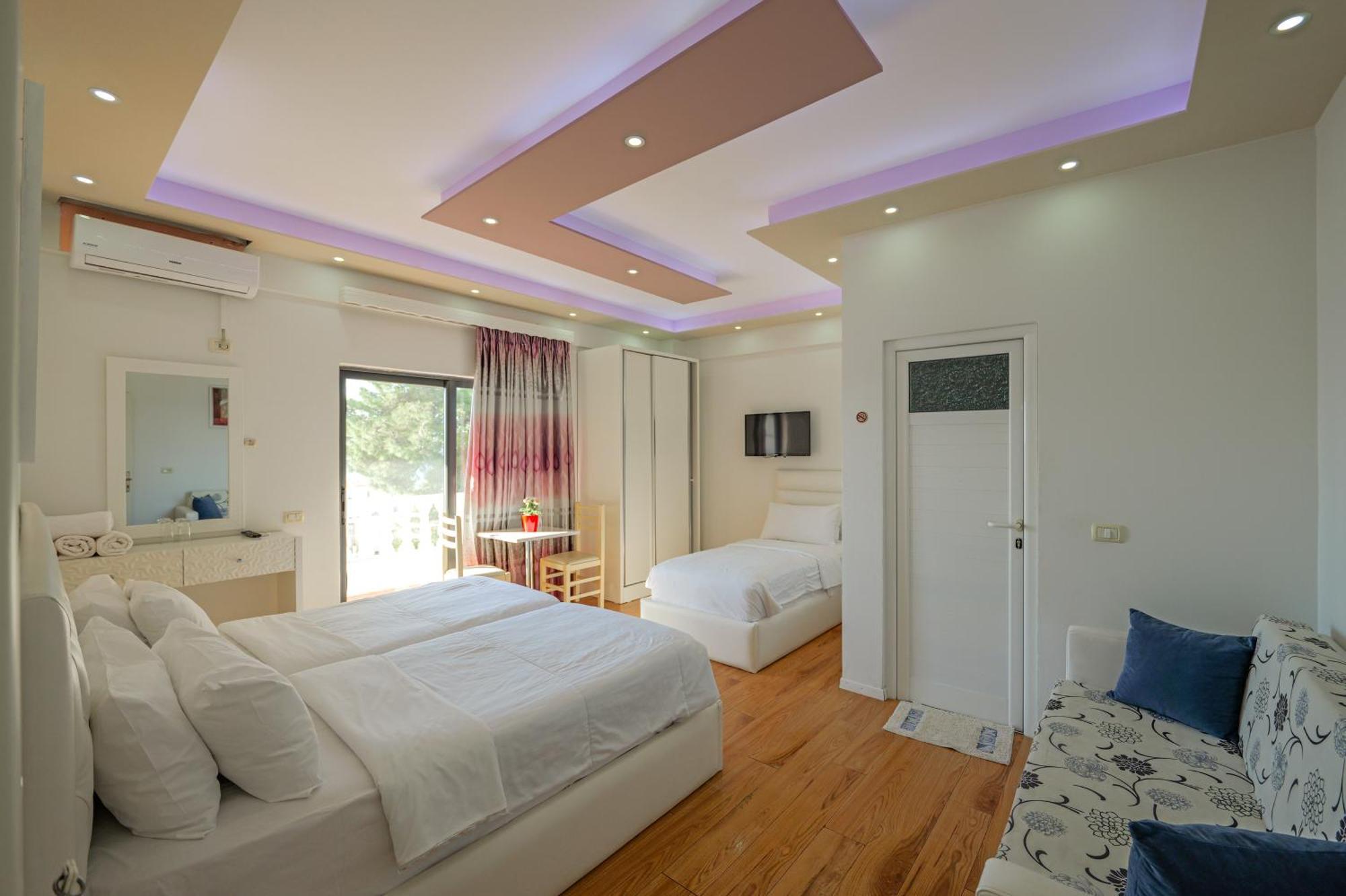 Hotel Iliria Саранде Екстериор снимка