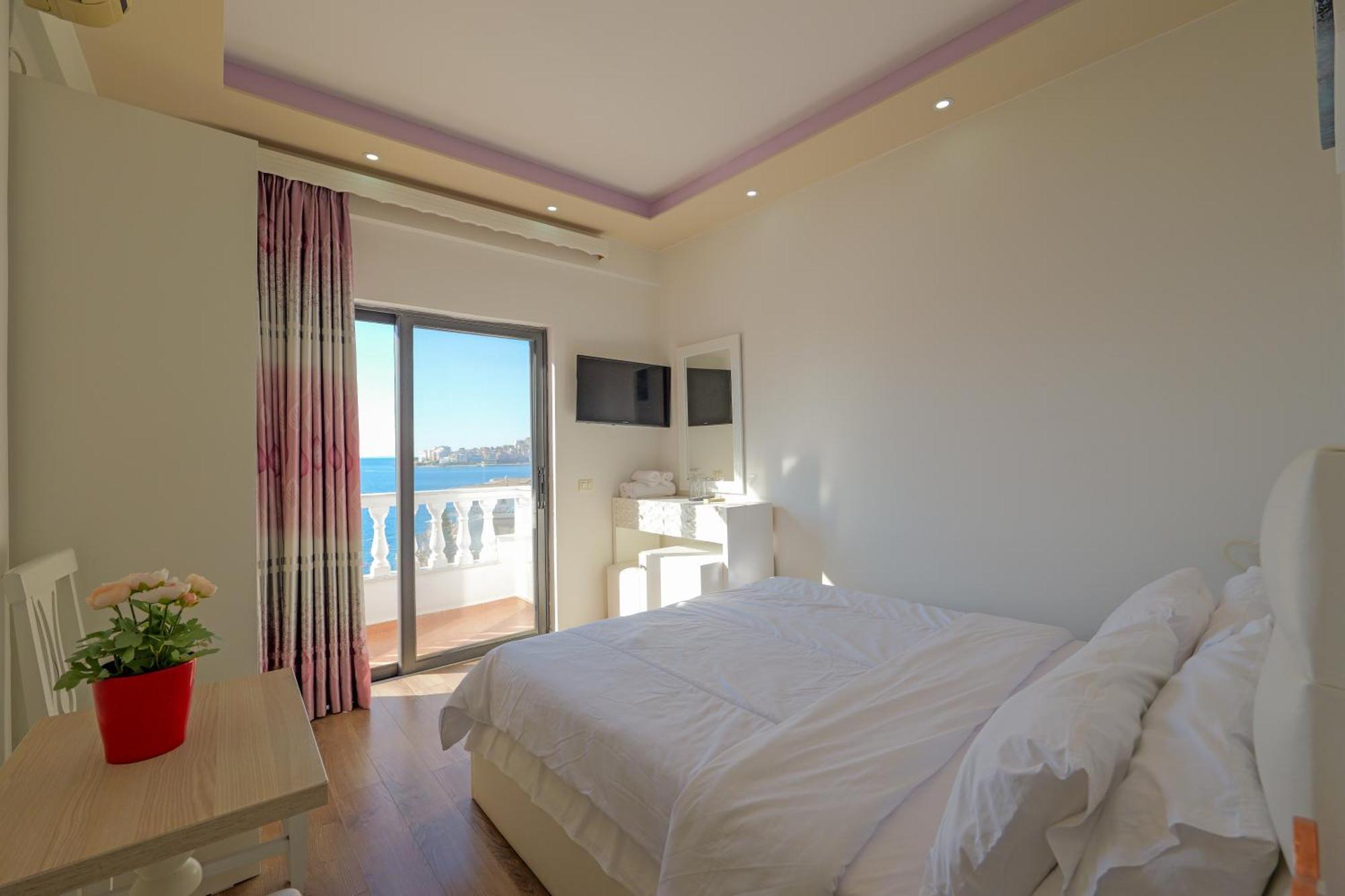 Hotel Iliria Саранде Екстериор снимка
