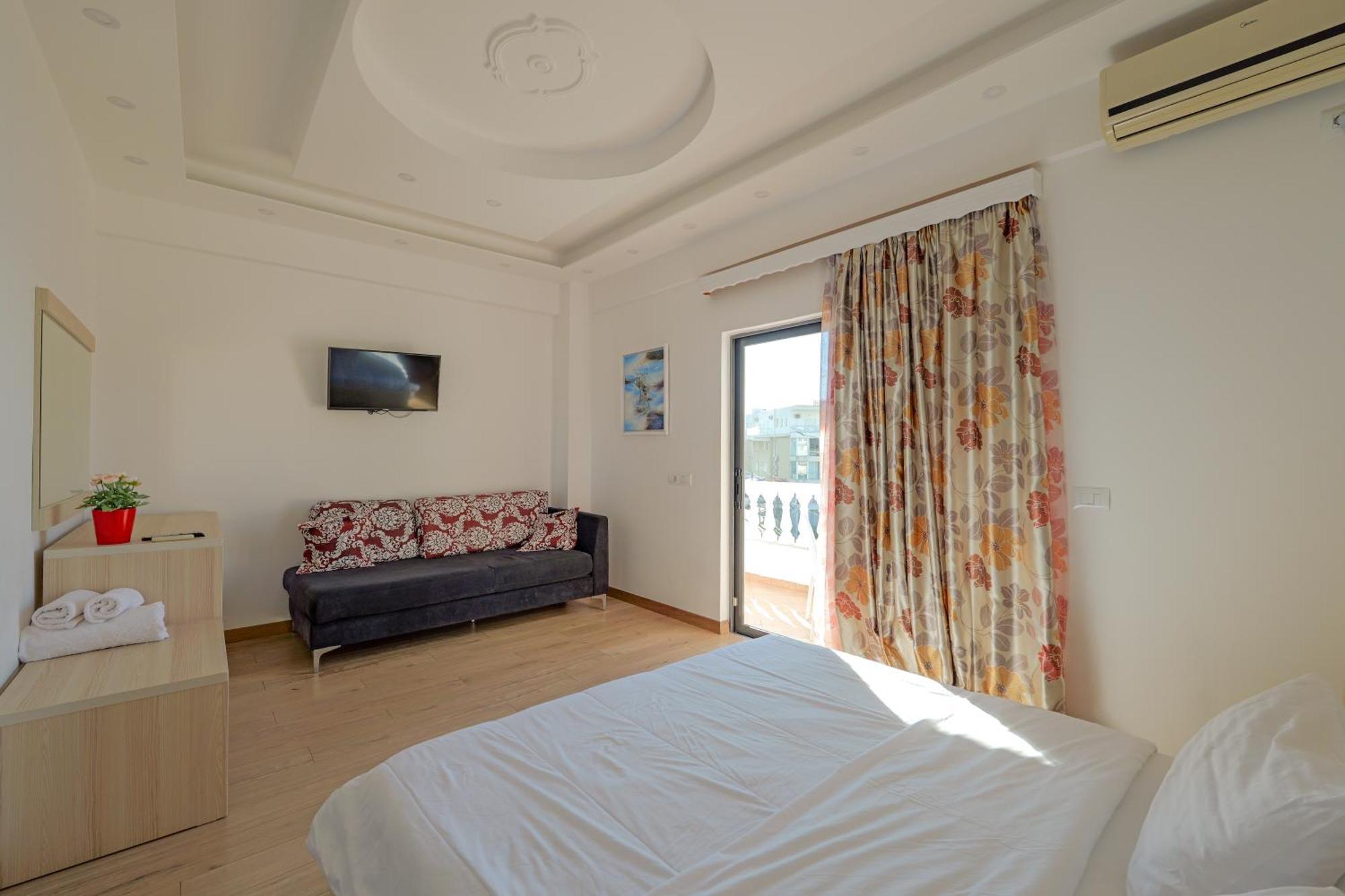 Hotel Iliria Саранде Екстериор снимка
