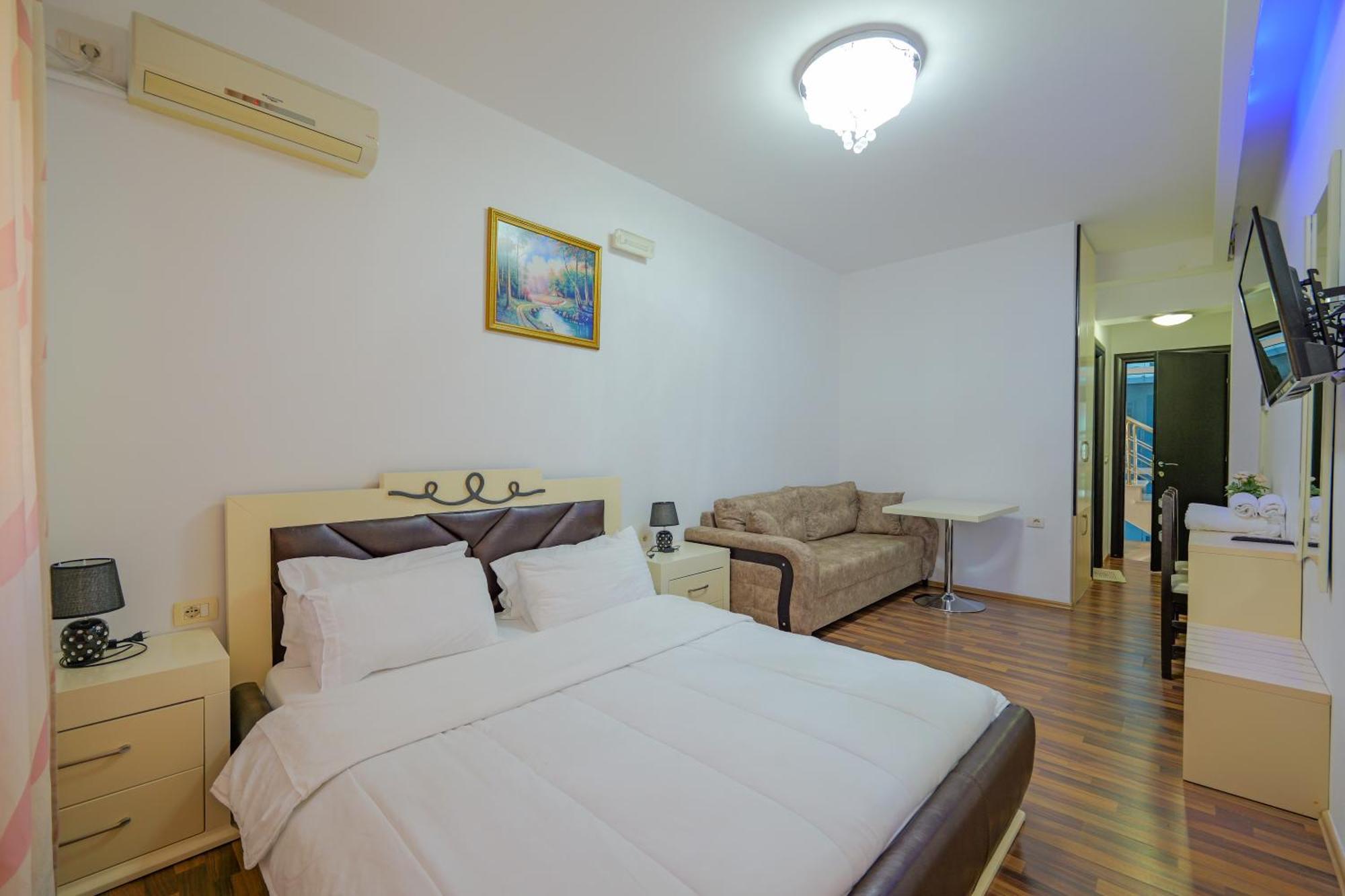 Hotel Iliria Саранде Екстериор снимка