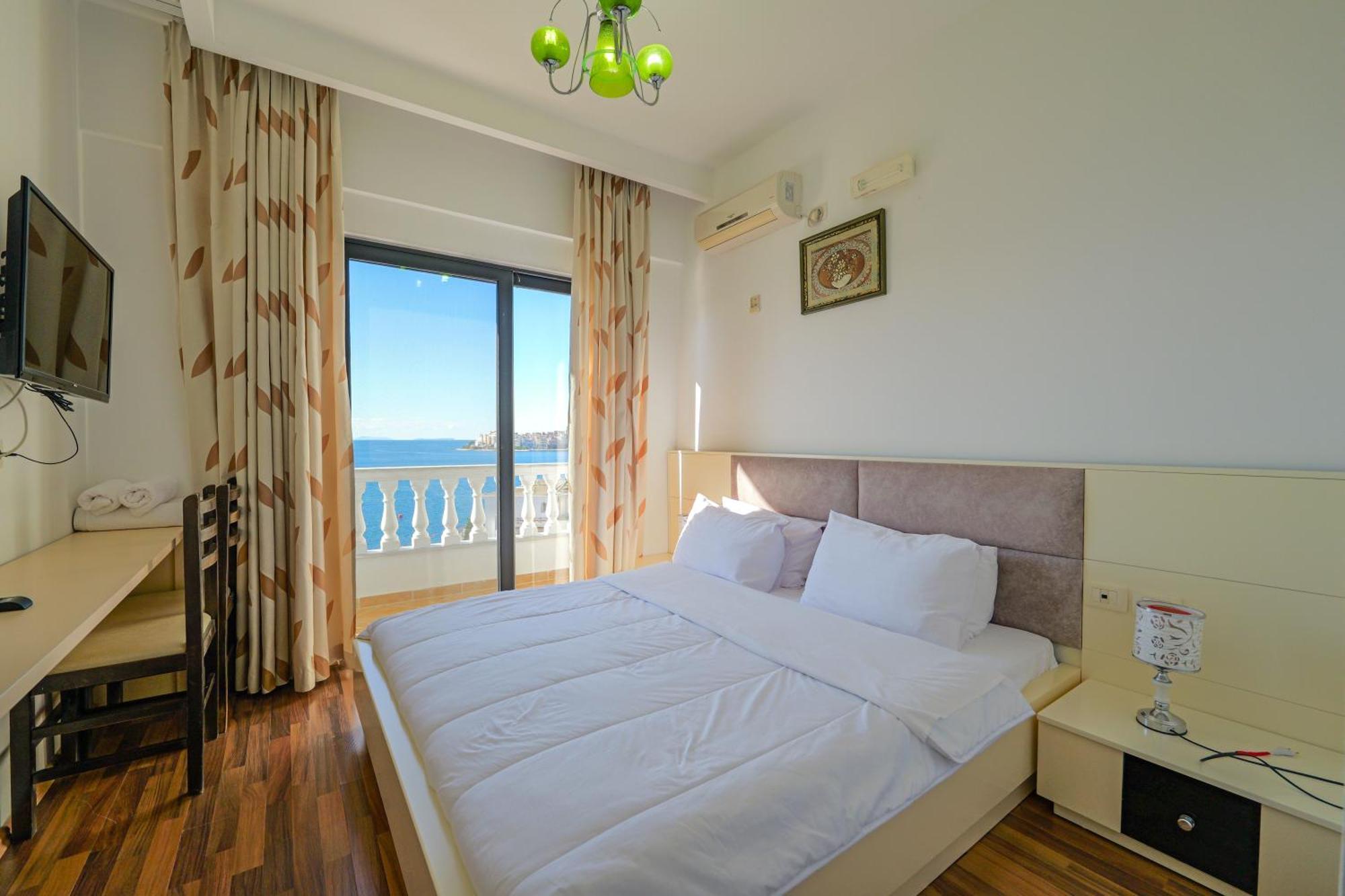 Hotel Iliria Саранде Екстериор снимка