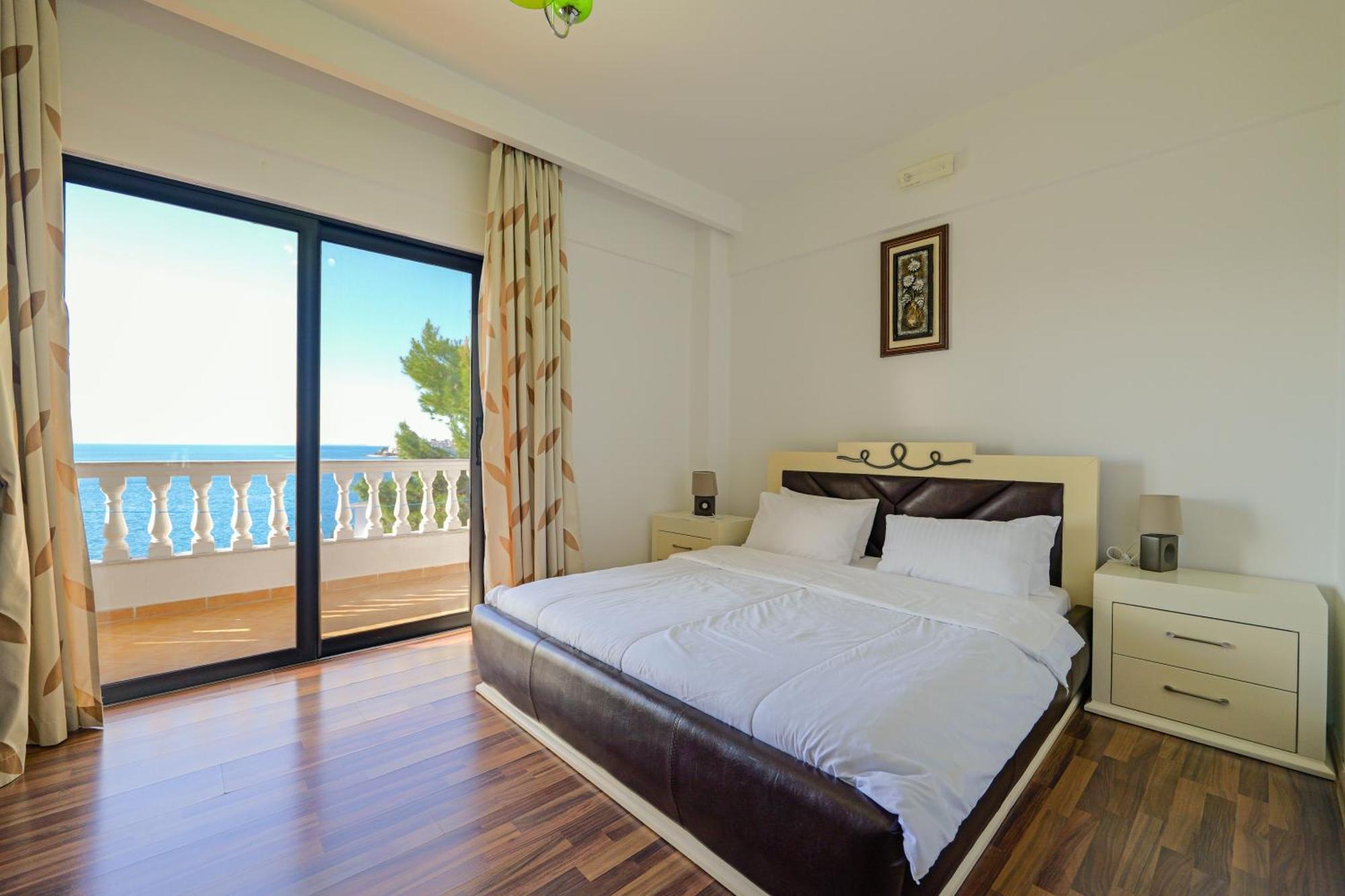 Hotel Iliria Саранде Екстериор снимка