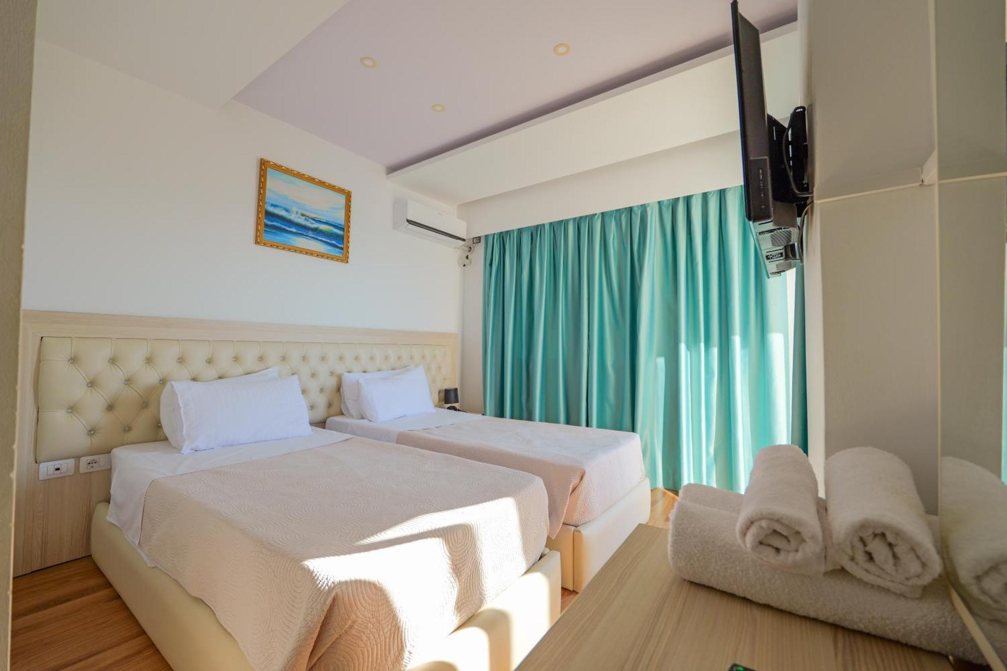 Hotel Iliria Саранде Екстериор снимка