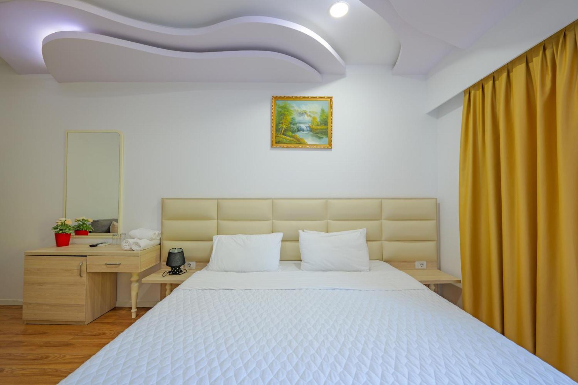 Hotel Iliria Саранде Екстериор снимка
