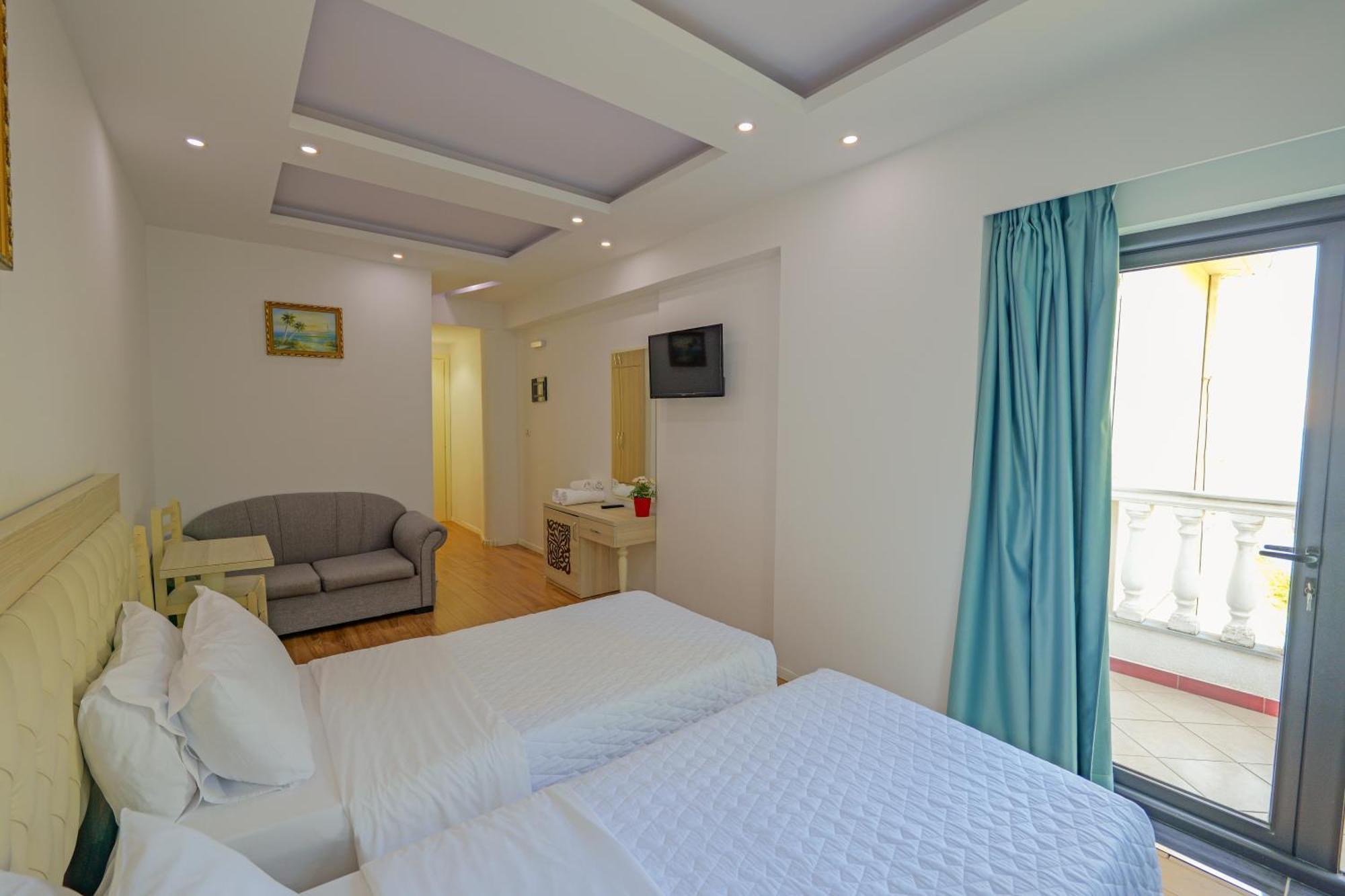 Hotel Iliria Саранде Екстериор снимка