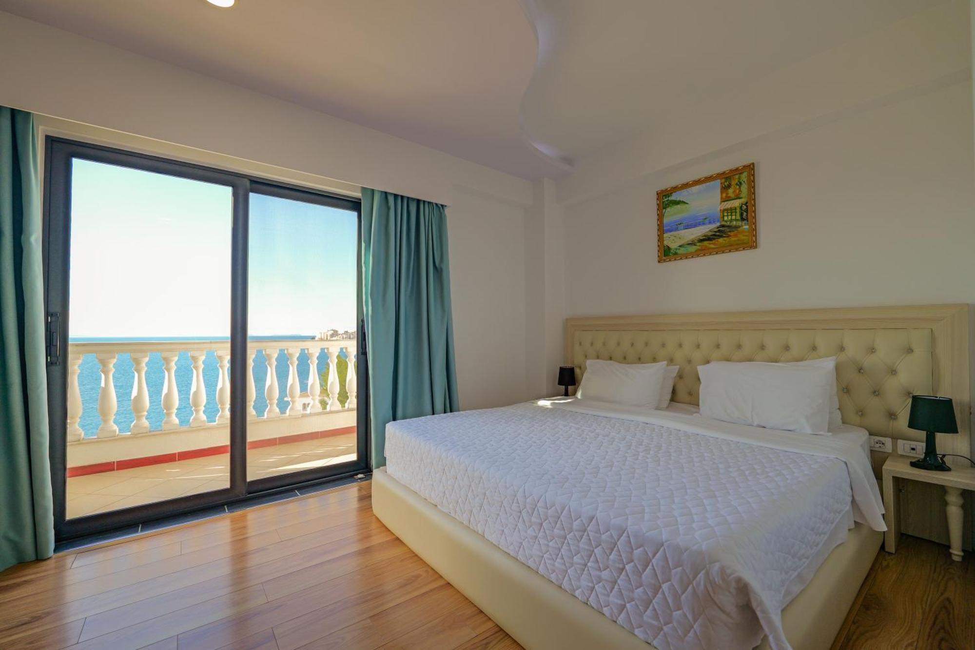 Hotel Iliria Саранде Екстериор снимка