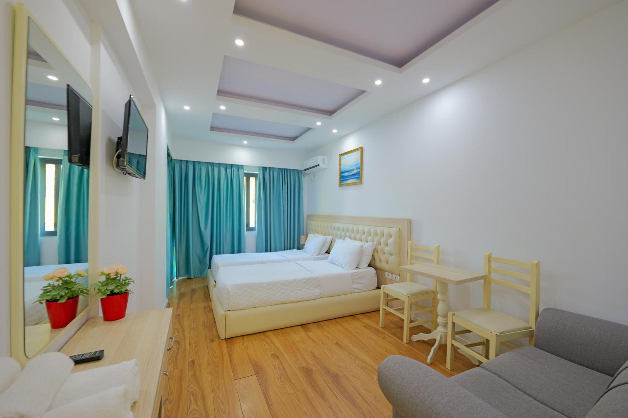 Hotel Iliria Саранде Екстериор снимка