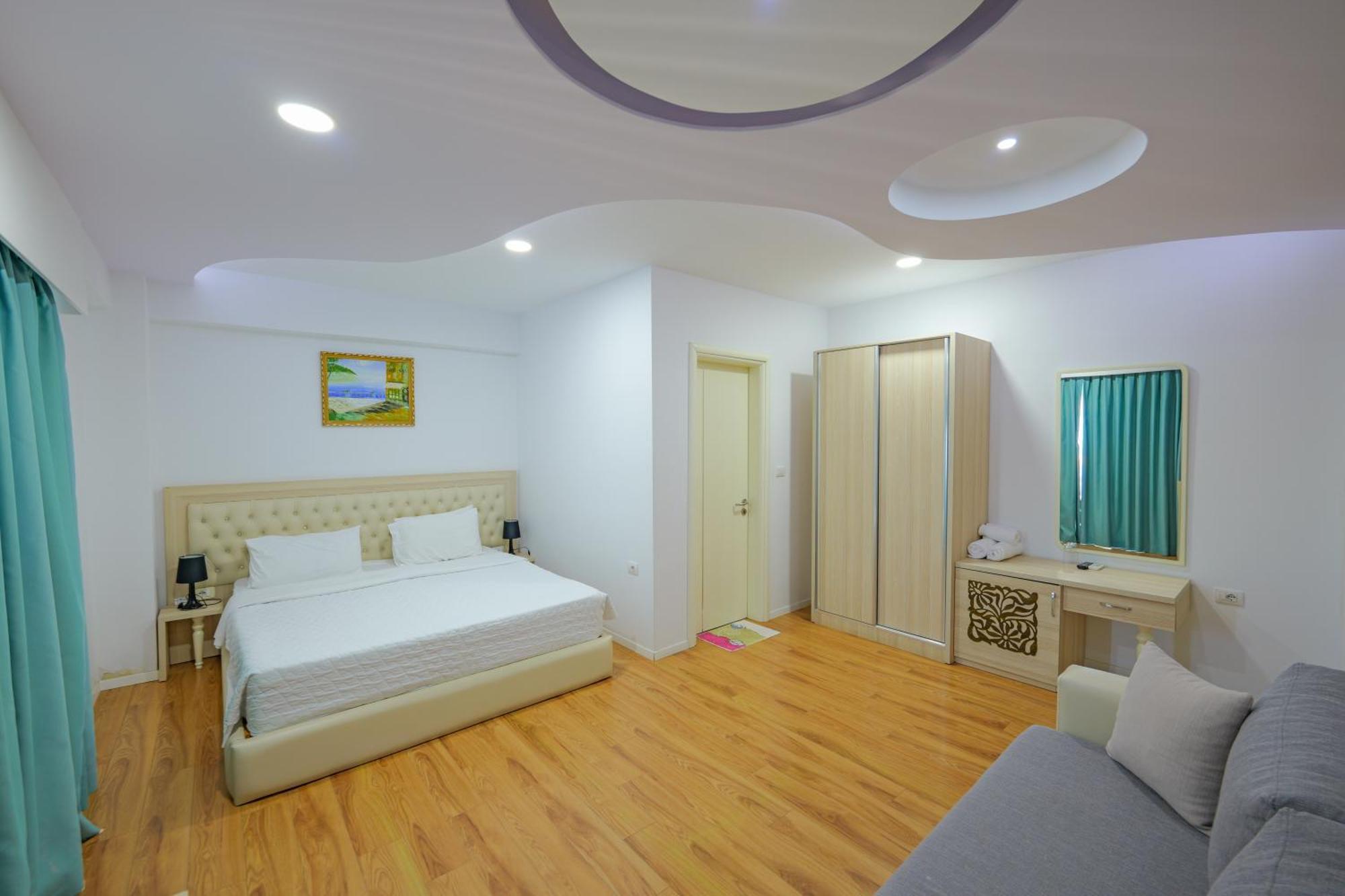 Hotel Iliria Саранде Екстериор снимка