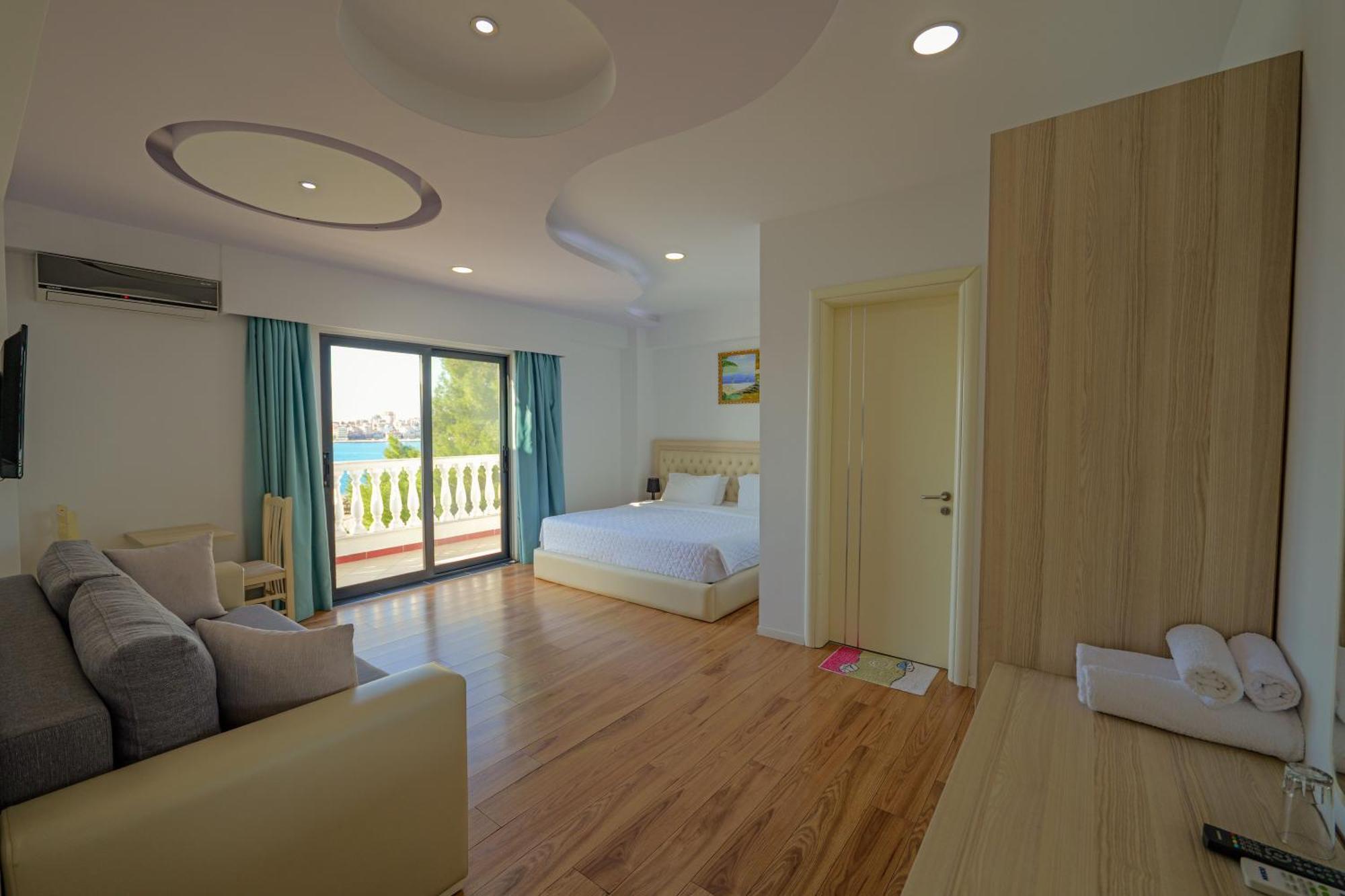 Hotel Iliria Саранде Екстериор снимка