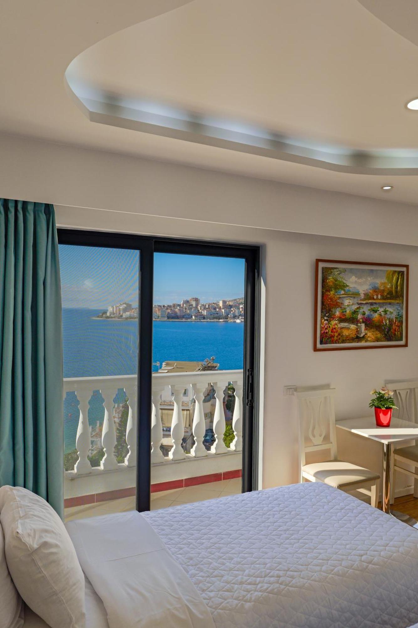 Hotel Iliria Саранде Екстериор снимка