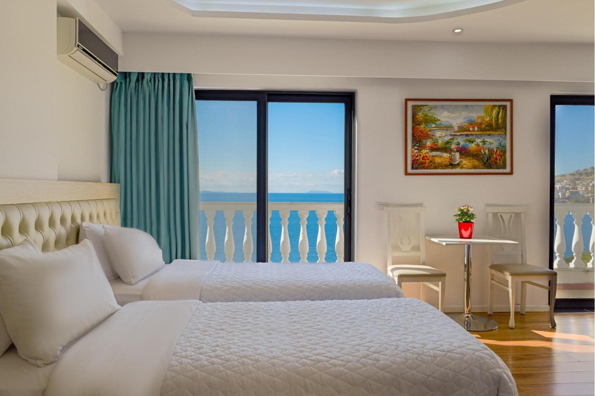 Hotel Iliria Саранде Екстериор снимка
