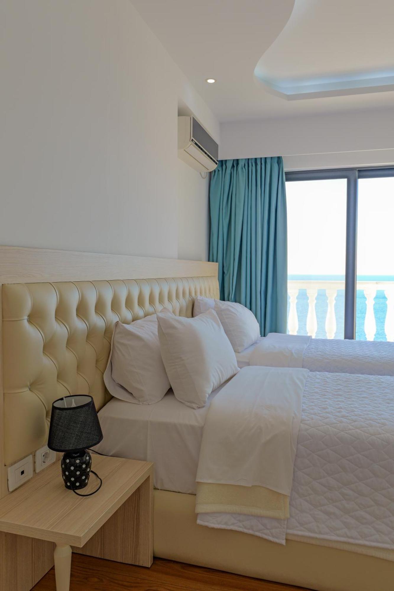 Hotel Iliria Саранде Екстериор снимка